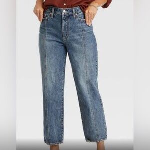 Universal thread high rise vintage jeans. Good stretch size 27/4